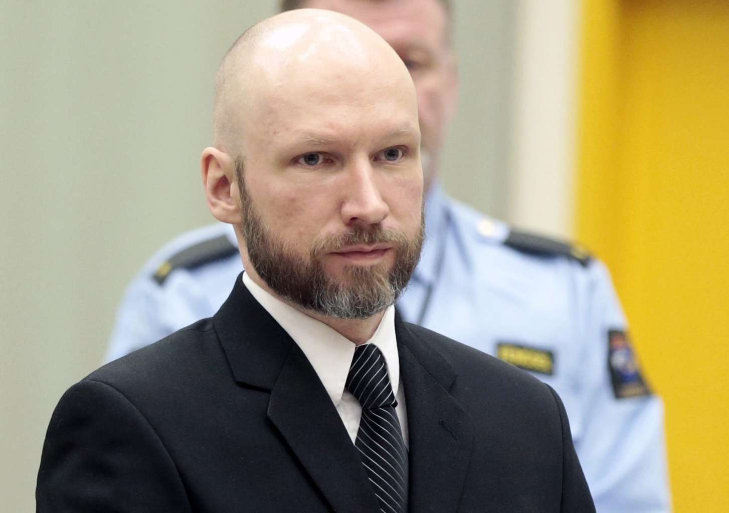 Anders Breivik si zmenil meno