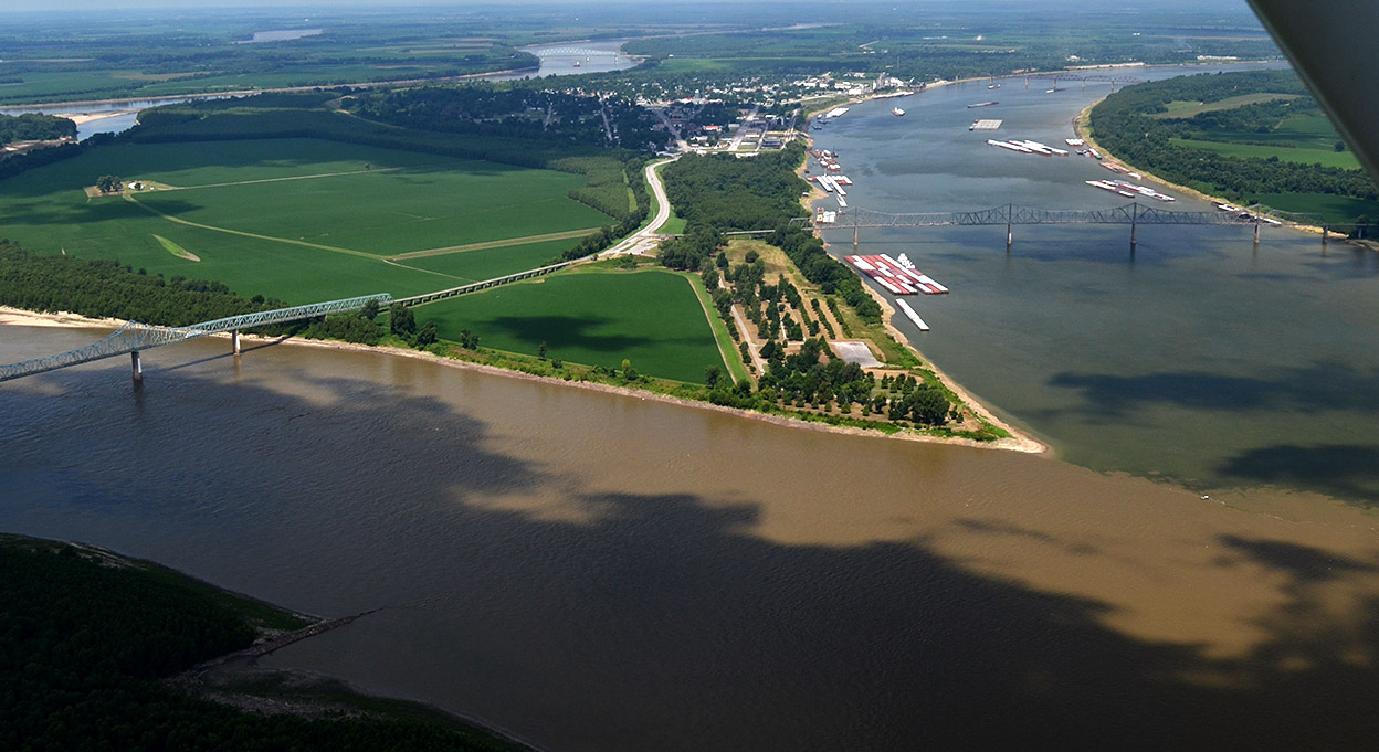 Левый приток реки миссисипи. Миссисипи и Огайо. Река Огайо. Река Огайо фото. Миссисипи летом.
